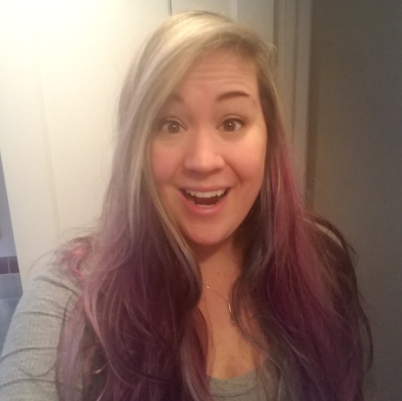 Meet your Posher, Lisa - Picture 1 of 1